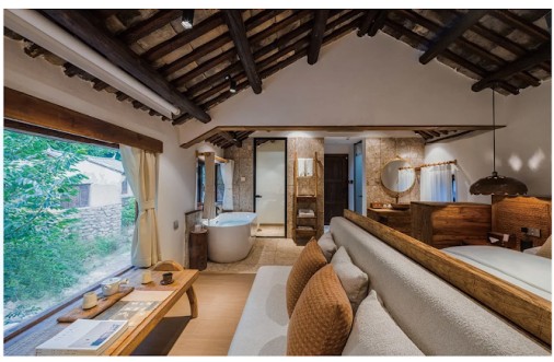 Hotel or B&B setting